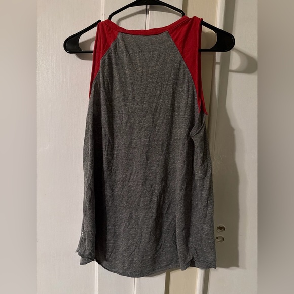 Women’s Vans Authentic Gray and Red Graphic Tank with big cat - Picture 3 of 4